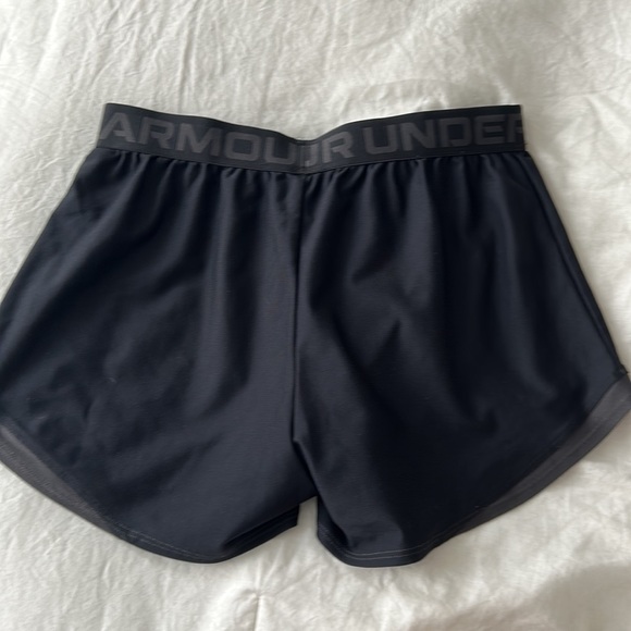 Under Armour Play Up shorts - Picture 2 of 3